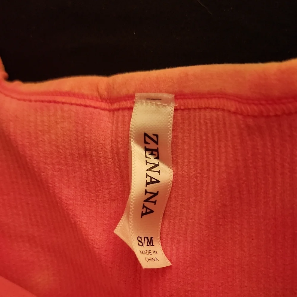 Pink Ribbed Crop Top - Picture 2 of 2